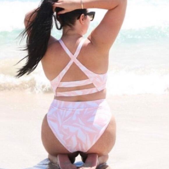 NWT Athleta South Beach High waist bottom size large - Picture 4 of 9